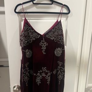 Beaded Burgundy Velvet Midi Dress